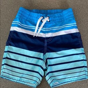 Old Navy boys XS (5) swim trunks